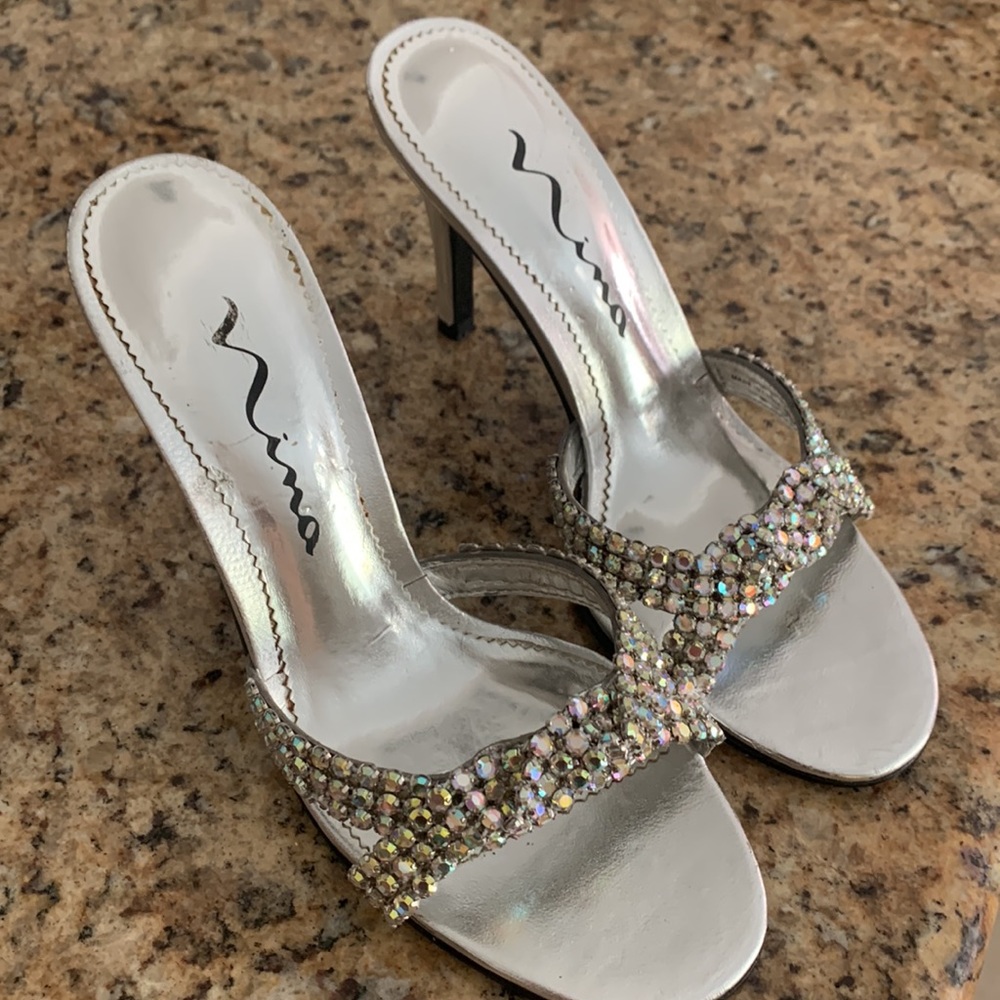 Nina silver heels with embellishments - Picture 12 of 12